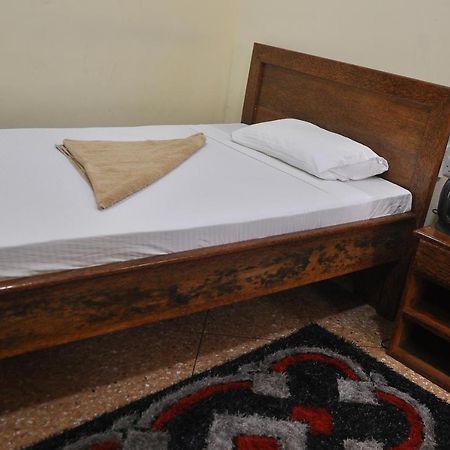 Plumeria Motel - Stone Town Zanzibar ภายนอก รูปภาพ