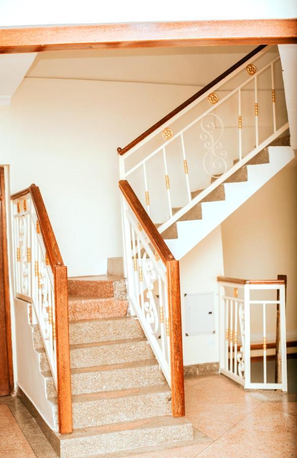 Plumeria Motel - Stone Town Zanzibar ภายนอก รูปภาพ
